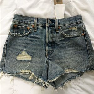 NWT Levis Wedgie Shorts!